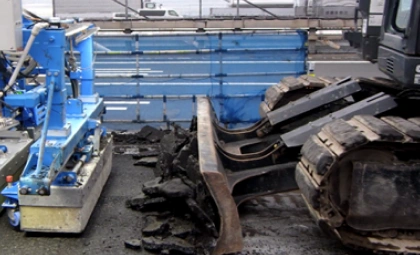 ②既設舗装の撤去