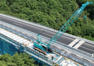 老朽化した床版の補修